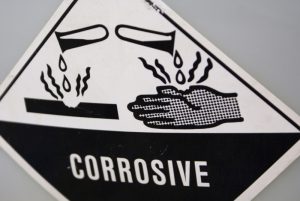 Großzettel für Gefahrgut (ätzender Stoff)